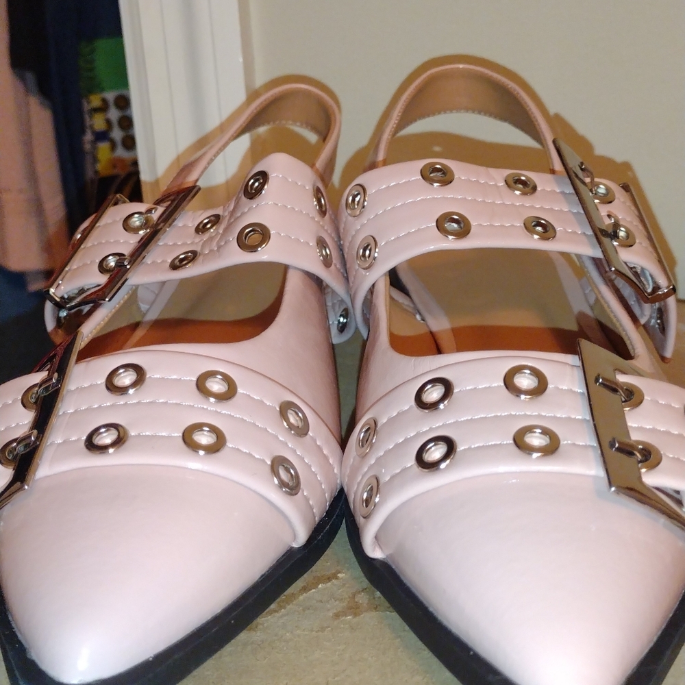 Stylish Pink Women's Shoes with Buckle Detail - Picture 13 of 14